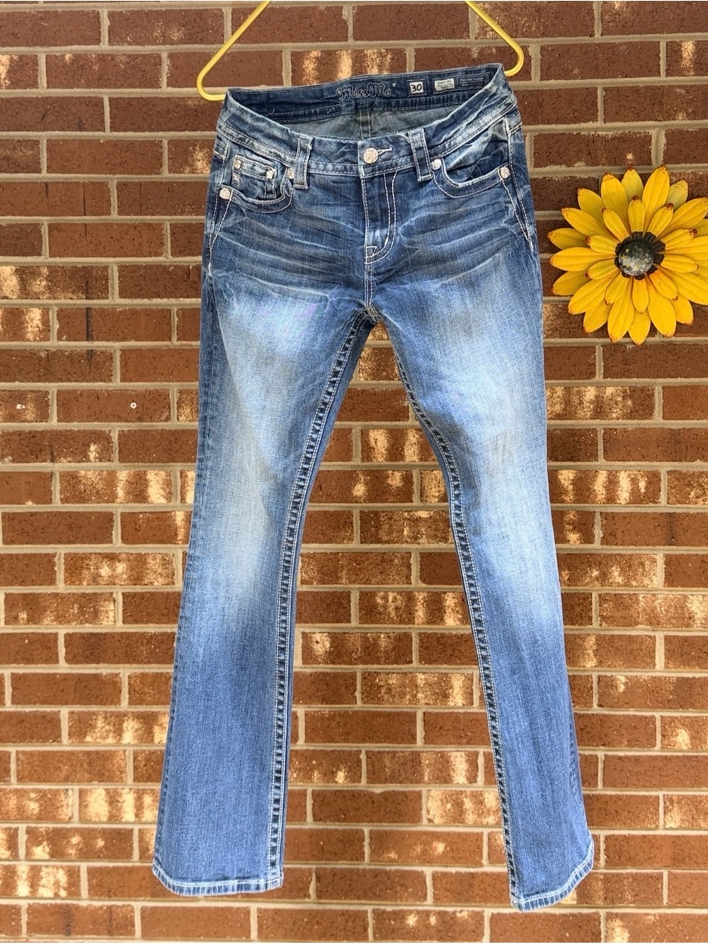 Miss Me Women’s Signature Bootcut Design in USA Jeans Size 30